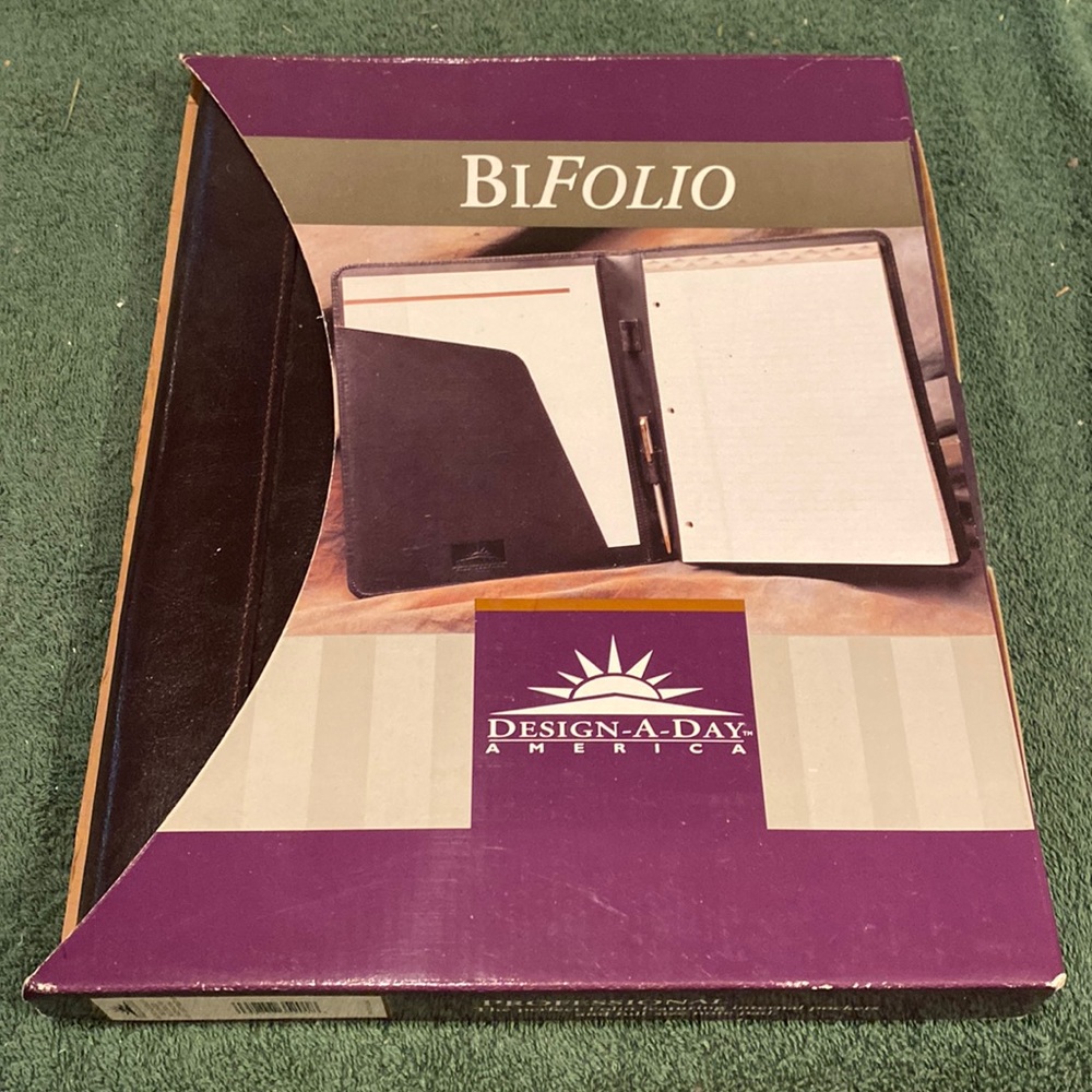 NWT Genuine Leather BiFolio/portfolio/pad folio